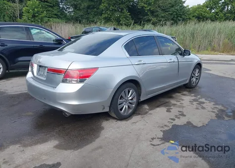 2011 Honda Accord 2.4 Ex from USA, damaged, VIN 1HGCP2F71BA156717